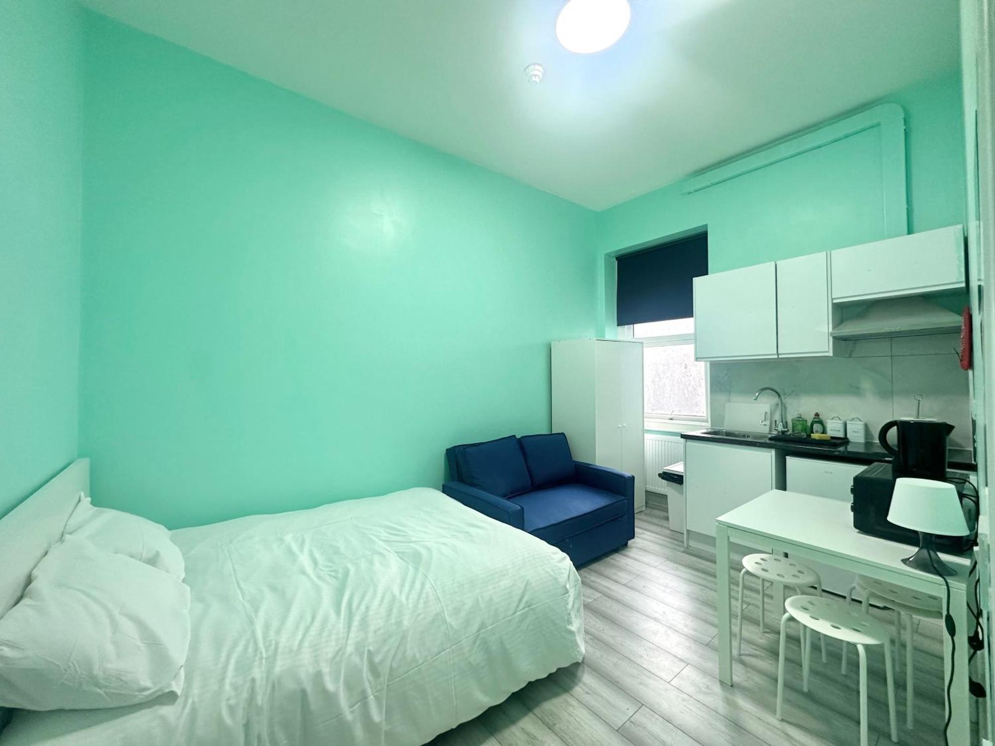 The Little Guest House Лондон Екстериор снимка